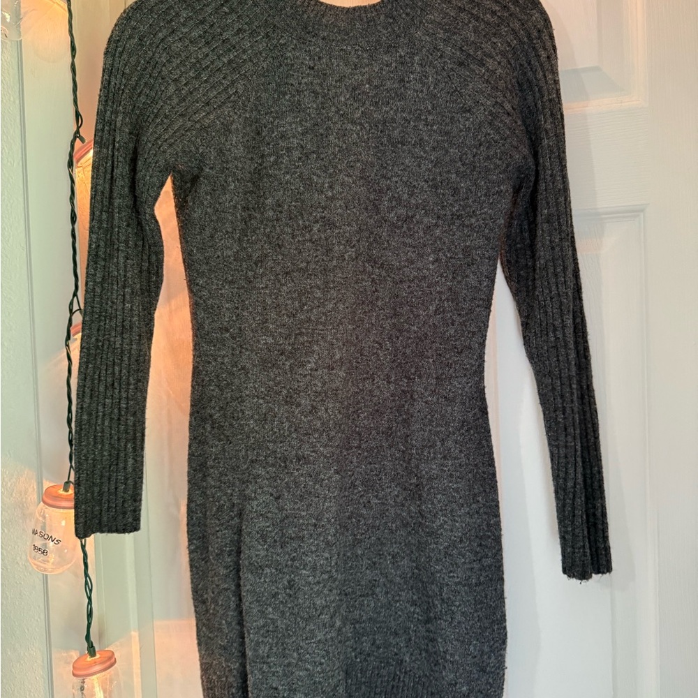 Abercrombie & Fitch Gray Ribbed Long Sleeve Sweater Dress